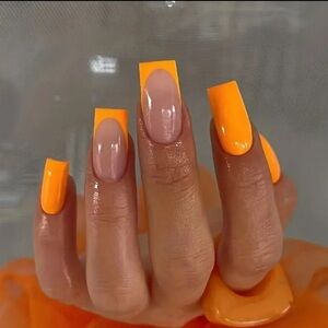 24pcs Vibrant Glossy Orange French Tip Coffin Nails - Medium Length & Reusable